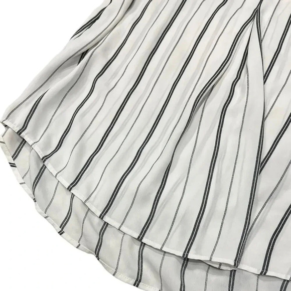 Halogen White Striped Blouse 1X - Picture 2 of 3